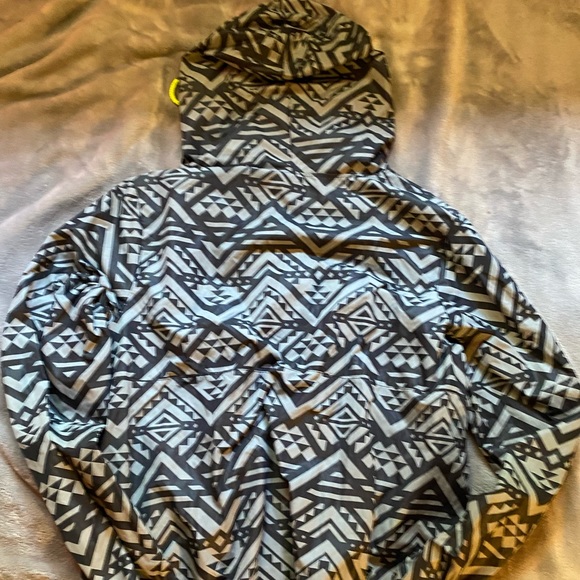 Pink windbreaker - Picture 2 of 2